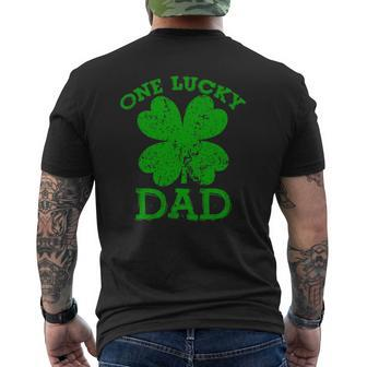 One Lucky Dad Vintage St Patricks Day Men Mens Back Print T-shirt | Mazezy DE