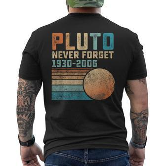 Pluto Never Forget 1930-2006 Vintage Kurzärmliges Herren-T-Kurzärmliges Herren-T-Shirt, Retro Design - Seseable