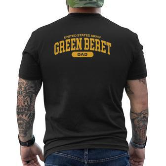 Proud Army Green Beret Dad Mens Back Print T-shirt | Mazezy DE