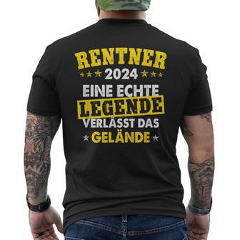 Rentner 2024 Eine Echte Legende Verlässt Das Gelände T-Shirt mit Rückendruck - Seseable