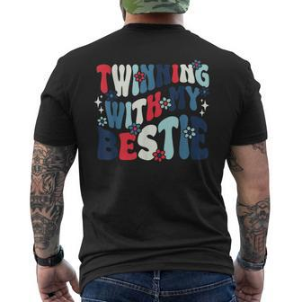 Retro Twins Day Twinning With My Bestie Friend Matching Twin Men's T-shirt Back Print - Seseable