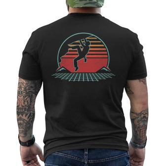 Rock Climbing Retro Vintage Bouldering 80S Style Men's T-shirt Back Print | Mazezy