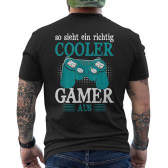 So Sieht Ein Richtig Cooler Gamer Aus Zocker Boys' T-Shirt mit Rückendruck - Geschenkecke