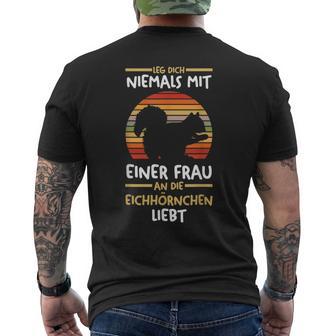 Squirrel S T-Shirt mit Rückendruck - Seseable