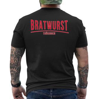 With Thüringer Bratwurst Selbst Mache Bratwurzepzepte Rostbrätl T-Shirt mit Rückendruck - Geschenkecke