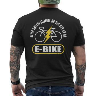 Never Underestimate An Old Guy On A Bicycle E-Bike Quotes Men's T-shirt Back Print | Mazezy