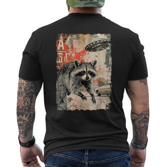 Vintage Raccoon Ufo Alien Animal Raccoon T-Shirt mit Rückendruck - Geschenkecke