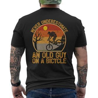Vintage Retro Never Underestimate An Old Guy On A Bicycle Men's T-shirt Back Print | Mazezy