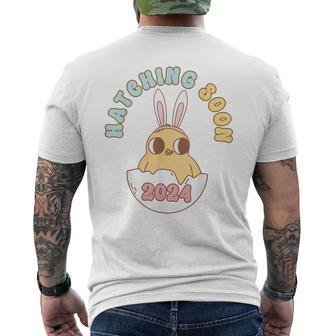 Groovy Hatching Soon Pregnancy Easter Pregnancy Announcement Men's T-shirt Back Print - Seseable