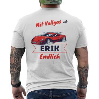 Kinder Endlich Schulkind Erik Personalised First Day Of School 2024 T-Shirt mit Rückendruck - Geschenkecke