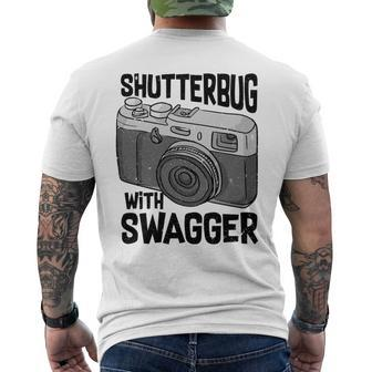 Shutterbug With Swagger Fotograf Lustige Fotografie T-Shirt mit Rückendruck - Seseable