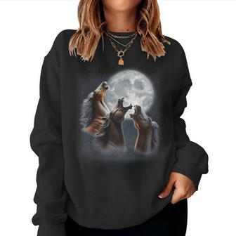 3 Horses Howling At The Moon Horse Lover Equestrian Women Sweatshirt | Mazezy DE