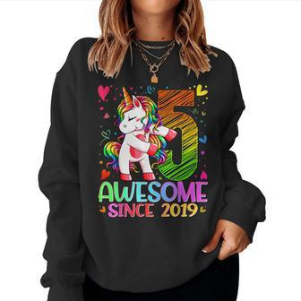 5 Years Old Flossing Unicorn 5Th Birthday Girl Party Women Sweatshirt - Monsterry UK