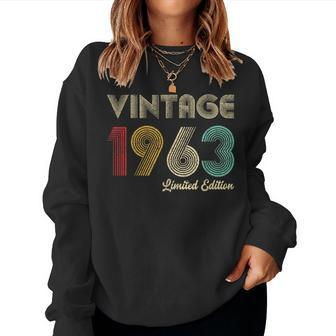 60Th Birthday Vintage 1963 60 Years Old Women Sweatshirt - Monsterry DE
