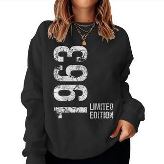 61St Birthday 61 Years Old Man Woman Vintage 1963 Women Sweatshirt - Monsterry DE