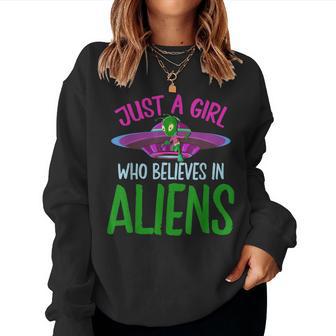 Alien Believer Girls Ufo Extraterrestrial Alien Women Sweatshirt - Thegiftio UK