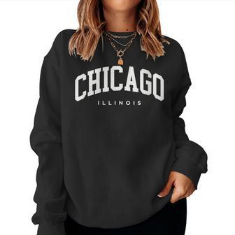Chicago Illinois Vintage Varsity Style College Group Trip Women Sweatshirt - Monsterry AU