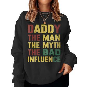 Daddy On Father's Day 2024 Vintage 90S Style Apparel Women Sweatshirt - Monsterry