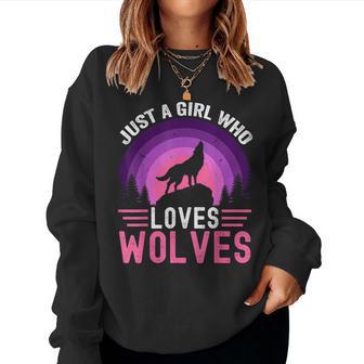 Just A Girl Who Loves Wolves Great Retro Vintage Wolf Women Sweatshirt - Thegiftio UK