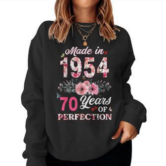 Made In 1954 Floral 70 Year Old 70Th Birthday Women Women Sweatshirt - Thegiftio UK