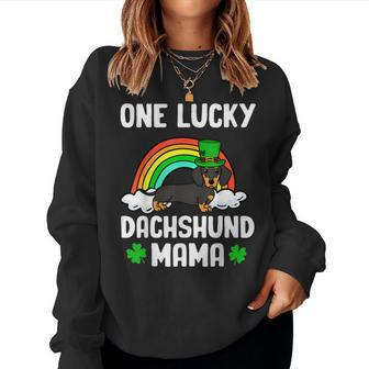 One Lucky Dachshund Mama Dog St Patrick's Day Women Sweatshirt | Mazezy DE