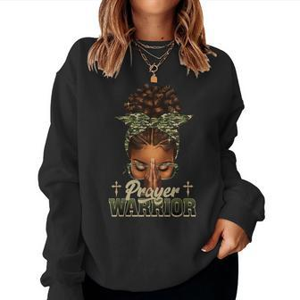 Praying Black Woman Afro Christian Sayings Prayer Warrior Women Sweatshirt - Seseable