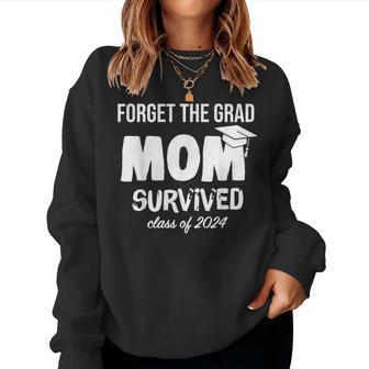 Proud Mom Of A 2024 Graduate 2024 Graduation Women Sweatshirt - Seseable