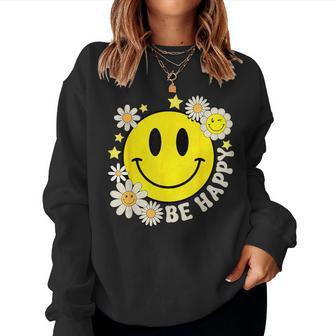 Retro Groovy Be Happy Smile Face Daisy Flower 70S Women Sweatshirt - Seseable