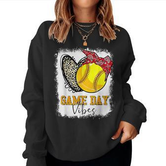 Softball Game Day Vibes Leopard Heart Headband Mom Bleached Women Sweatshirt - Thegiftio UK