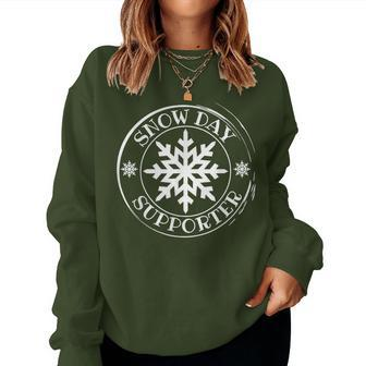 Proud Supporter Of Snow Days Teacher Retro Christmas Holiday Women Sweatshirt | Mazezy
