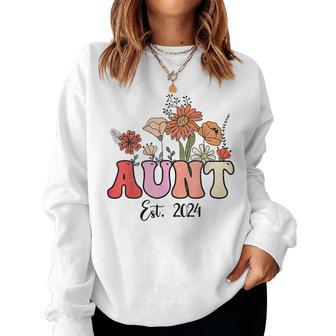 Flowers Groovy Retro Aunt Est 2024 New Aunt Pregnancy Women Sweatshirt - Seseable