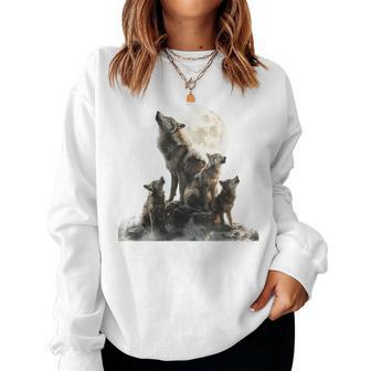 Mommy Wolf Howling At Moon Graphic Wolf Lovers Mother's Day Women Sweatshirt - Thegiftio UK