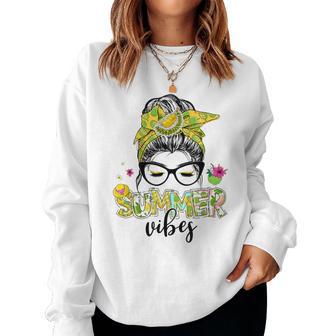 Women's Summeribes Messy Hair Bun Sunglasses Mom Life Sweatshirt Frauen - Seseable