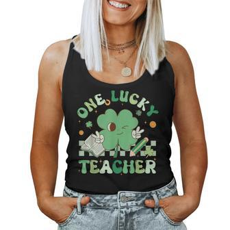 One Lucky Teacher Groovy Retro Teacher St Patrick's Day Women Tank Top - Monsterry