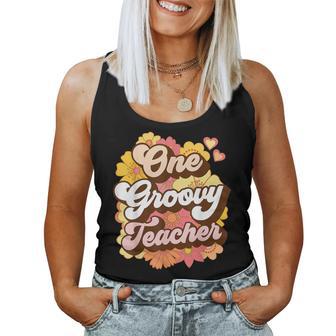 Retro One Groovy Teacher Educator Appreciation Best Teacher Women Tank Top - Thegiftio UK