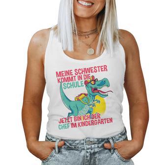 Children's Meine Schwester Kommt In Die Schule Jetzt Bin Ich Der Chef Tank Top Frauen - Geschenkecke