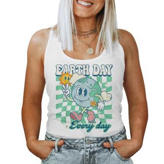 Earth Day Groovy Everyday Checkered Environment 54Th Anni Women Tank Top | Mazezy CA