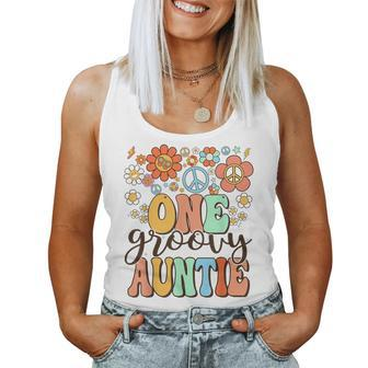 Groovy Auntie Retro Aunt Birthday Matching Family Party Women Tank Top - Seseable