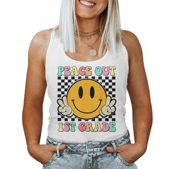 Peace Out 1St Grade Teacher Retro Smile Last Day Of School Women Tank Top - Seseable