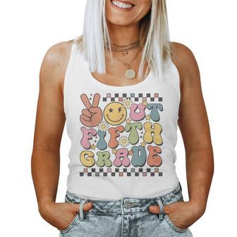 School Last Day Of 5Th Grade Groovy Peace Out Fifth Grade Women Tank Top - Monsterry CA