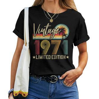 1971 Limited Edition Vintage 52Nd Birthday 52 Years Old Women T-shirt - Monsterry DE