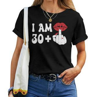 I Am 30 1 Middle Finger & Lips 31St Birthday Girls Women T-shirt | Mazezy