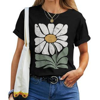 Boho Daisy Flower Retro Botanical Wildflower Gardener Women T-shirt - Seseable