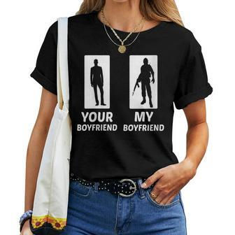 My Boyfriend Is In Army Proud Girlfriend Couple Joke Women T-shirt - Monsterry DE