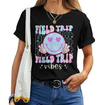 Field Day Field Trip Vibes Fun Day Groovy Teacher Student Women T-shirt - Seseable