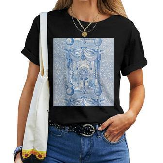 French Blue Toile Floral Chinoiserie And Ginger Jars Women T-shirt - Monsterry AU