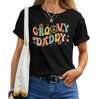 Groovy Daddy Birthday Party Peace Sign Dad 60S 70S Hippie Women T-shirt - Seseable