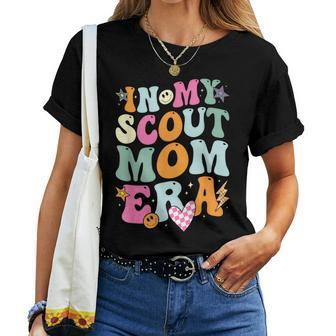 Groovy In My Scout Mom Era Scout Mom Retro Women T-shirt - Thegiftio UK