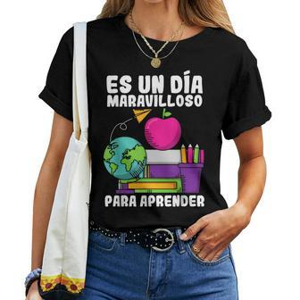 Maestras Spanish Teacher Maestra Hispanic Teacher Espanol Women T-shirt - Monsterry DE