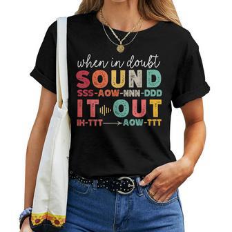 Phonemic Awareness Phonics Teacher Retro Science Of Reading Women T-shirt - Monsterry DE